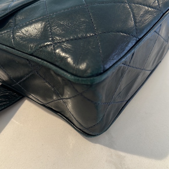 Vintage chanel camera bag - Picture 6 of 15